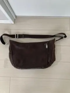 ブラウンレザーショルダーバッグ