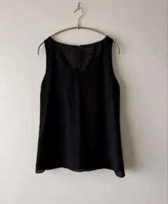 SALE【theory】シルク ノースリーブブラウス 黒