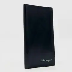 【美品】サルヴァトーレフェラガモ 長財布 スリム型 黒 レザー ロゴ刻印