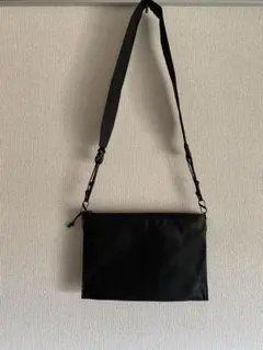 サコッシュ　ミレスト