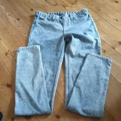 ユニクロ ストレートデニム　S