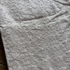 薄いピンク　リボン刺繍入りコットン生地約85✖︎160