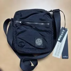 STONE ISLAND ブラックショルダーバッグ 新品