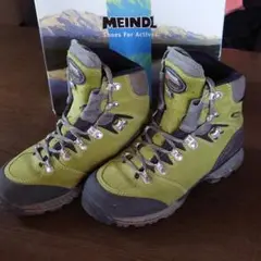 登山靴