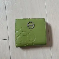 CLATHAS グリーン 花エンボス 二つ折り財布