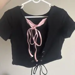 ブラック クロップドTシャツ