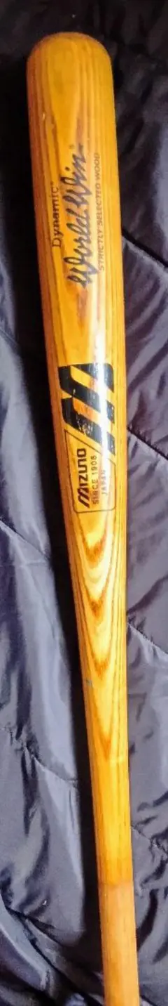 送料込みMIZUNOワールドウィンSINCE1906 JAPAN木製バット軟式用