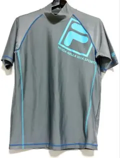 未使用近い　FILA グレー 半袖Tシャツ　タイツ　光沢感　伸縮性あり