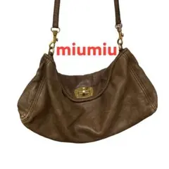 古着 カバン バッグ miu miuミュウミュウ ショルダーバッグ 茶色