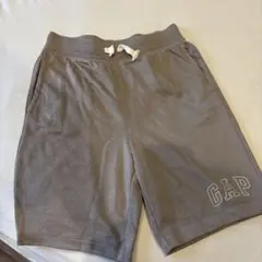 GAP スウェットパンツ　半パン