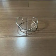 【新品未使用】アクセサリー バングル シルバー レディース
