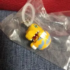 ガチャ　デジモン　めじるしアクセサリー　アグモン