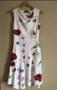 pensieri di moda フラワープリント ノースリーブワンピース