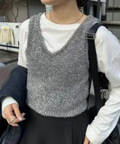 【タグ付新品】DISCOAT　ラメフェザーヤーンキャミ　チャコールグレー