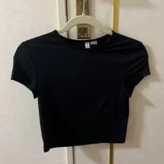 H&M ブラック クロップドTシャツ Sサイズ