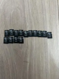 TOSHIBA 4GB micro SDカード 14枚セット