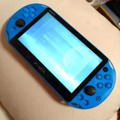 青色 PS Vita2000 本体