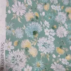 生地 ８７　110✖️100 花柄 セブンベリー