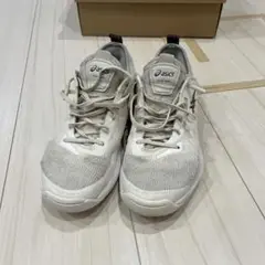 バスケットボール　シューズ　24.5㎝