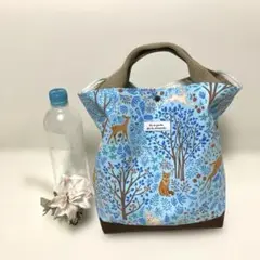 ハンドメイドトートバッグ、持ち手の付け方がオシャレ、サブバック　森の動物✖️こげ茶