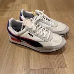 PUMA FUTURE RIDER／ホワ イト