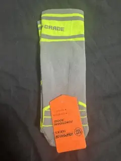 UPGRADE 機能的ソックス グレー/イエロー 新品