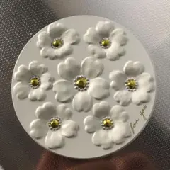 ホワイトチェリー缶