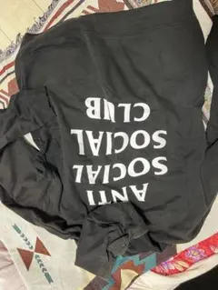 ANTI SOCIAL CLUB ブラックパーカー