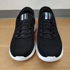 ブラック スポーツスニーカー メッシュ