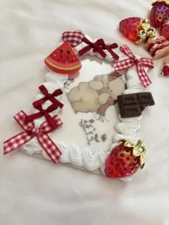 【B8】 トレカケース ホイップデコ 硬貨ケース 赤 お菓子