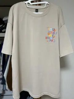 Tシャツ ベージュ