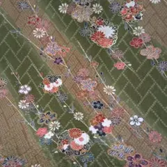正絹着物ハギレ　２枚で２１２cm　金彩　古典草花