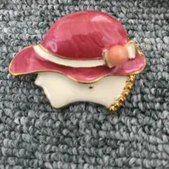 ブローチ