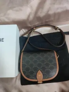 美品✨セリーヌ ショルダーバッグ