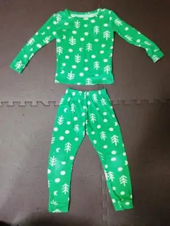 クリスマスカラー　パジャマ上下　5T グリーン　ホワイト　海外服