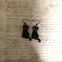 黒猫とスケルトン猫のピアスセット