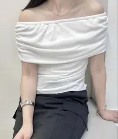 mline オフショルギャザートップス
