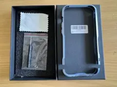 アルミバンパーケース　iPhone13pro用
