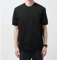 ブラック クルーネック Tシャツ