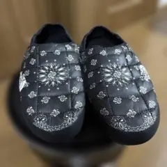 Item thumbnail for item e8aa2cc3-a3ec-433e-af2a-eda9afe9ea8b