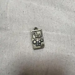 ゲーム機型チャーム MINI BOY