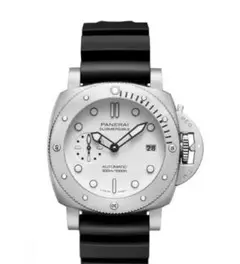 PANERAI SUBMERSIBLE 自動巻き 時計