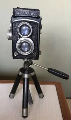 レトロ⭐︎昭和カメラ⭐︎動作確認していません⭐︎AIRESFLEX⭐︎2眼 まだまだ使える！日本製二眼レフカメラ名機たち9選＋αサンライズ