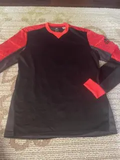 adidas ジュニア　シャツ