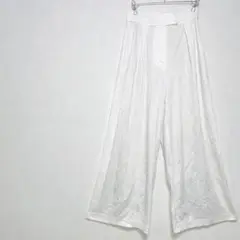 ベルメゾン　新品タグ付ホワイトワイドパンツ ウエストゴム S