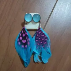 羽根のピアス