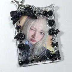 B8 トレカ ケース デコ トレカキーホルダー レジン ブラック チェリー 黒