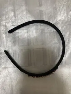美品　アッカ　スワロフスキーヘアバンド カチューシャ カチューシャティアラ ヘッドアクセ