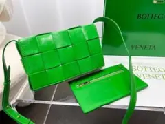 ボッテガヴェネタ カセット ショルダーバッグ ブラック