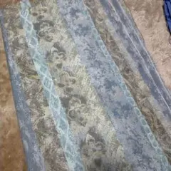 ストライプ模様　カーテン生地